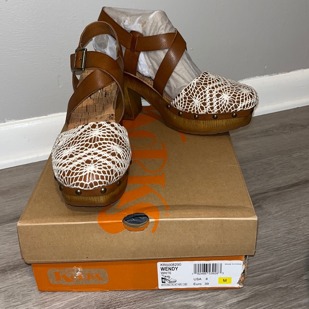 NIB Korks Wendy Crochet Clog